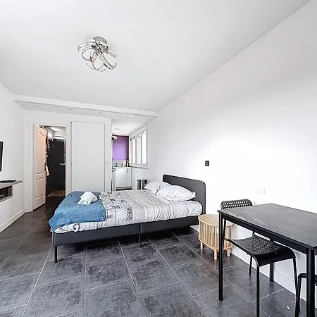 Apartment F1 Sur Clermont-fd - Parking Chartier *