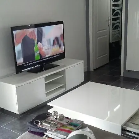 Apartment F1 Sur Clermont-fd - Parking Chartier