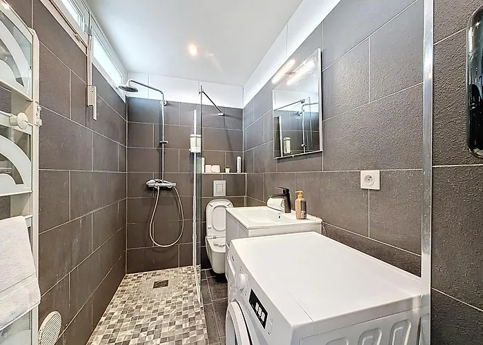 F1 Sur Clermont-fd - Parking Chartier דירה *